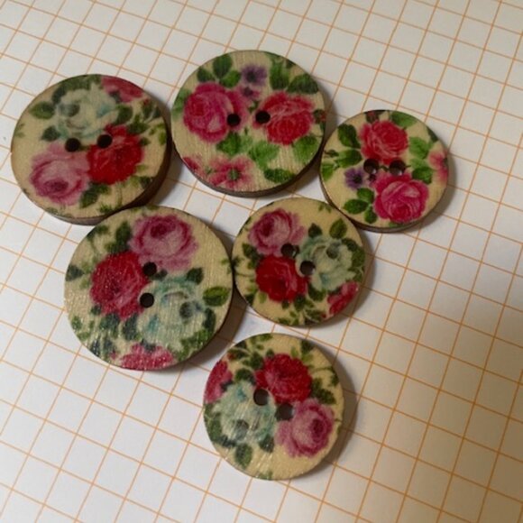 Vintage Floral Wooden Buttons (Set of 6) – 2-Hole, Cottagecore - Picture 1 of 2